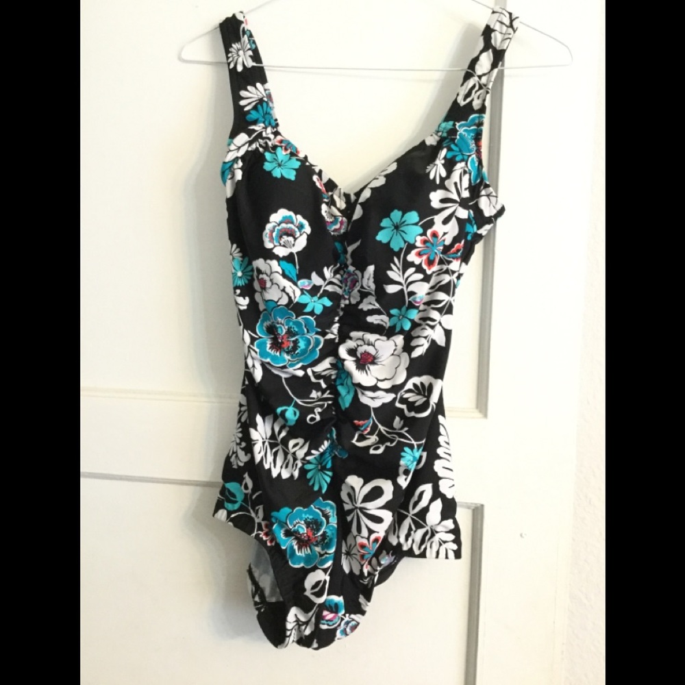 24TH & OCEAN SWIMWEAR BATHING SUIT V-NECK FLORAL